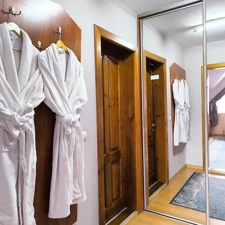 Hotell Delfin Mukatjeve